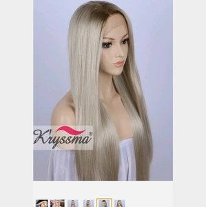 Accessories - Lace front straight blond wig Accessories - Lace front straight blond wig
